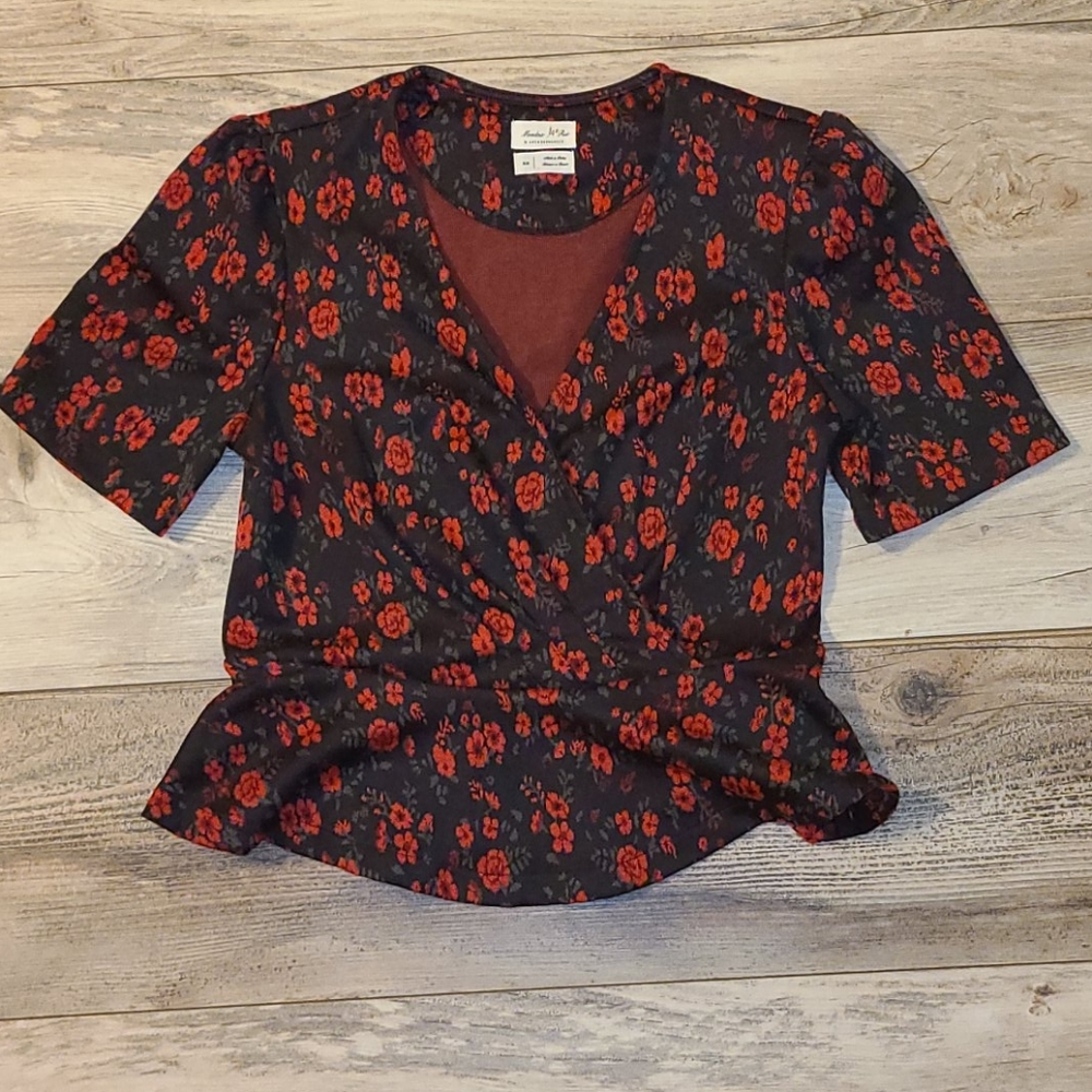 Meadow Rue by Anthropologie floral peplum top